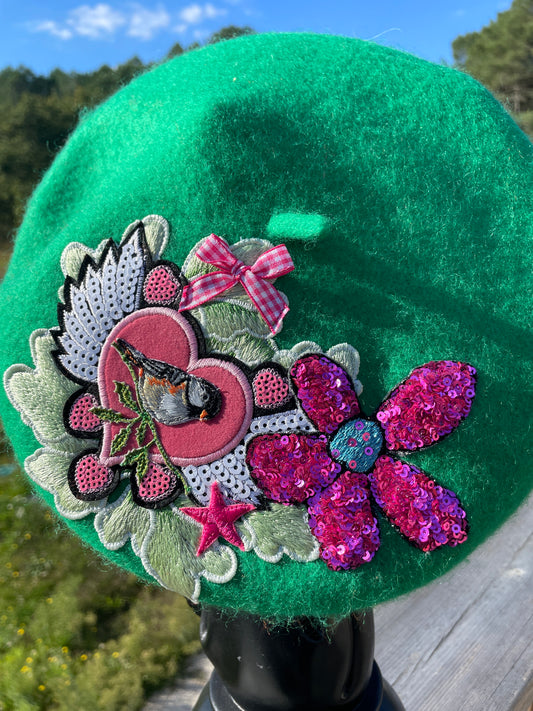 Béret en laine customisé " Vert Paradis"