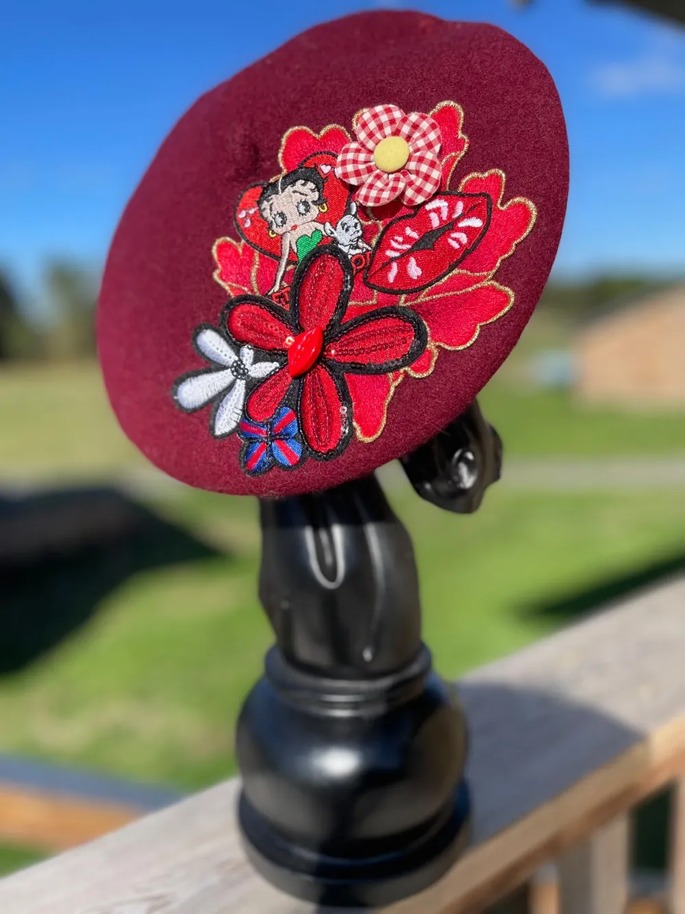 Béret Frida Rouge brodé