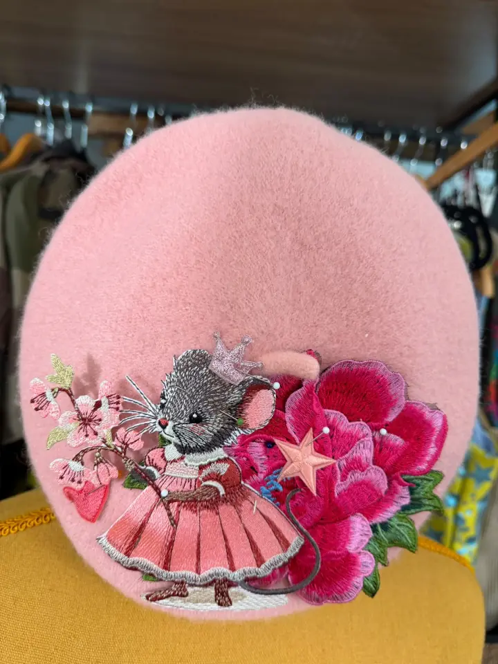 Béret rose MissPom' avec chat et fleurs en relief