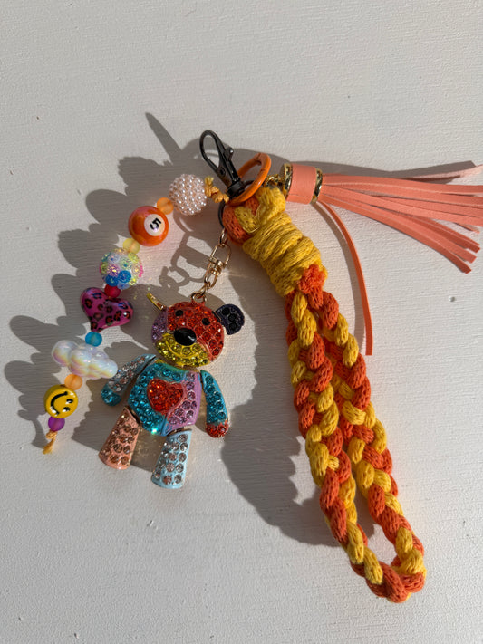 Bijou de sac coloré - Grigri - porte-clés - " Ourson"-  pièce unique