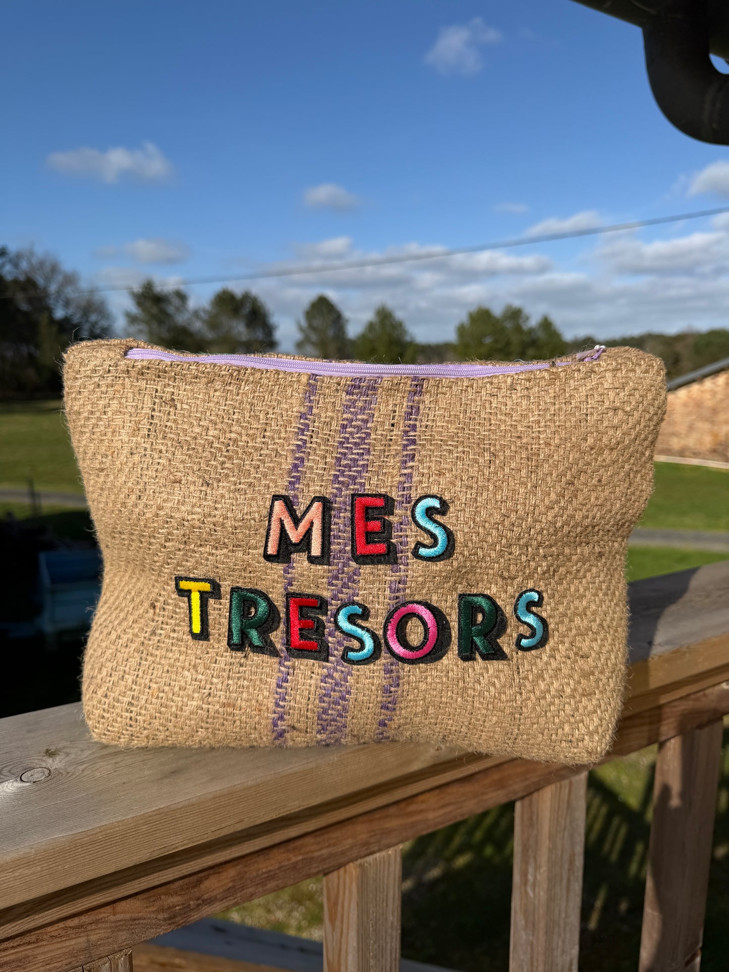 Pochette femme  - "Mes trésors" - toile de jute - pièce unique