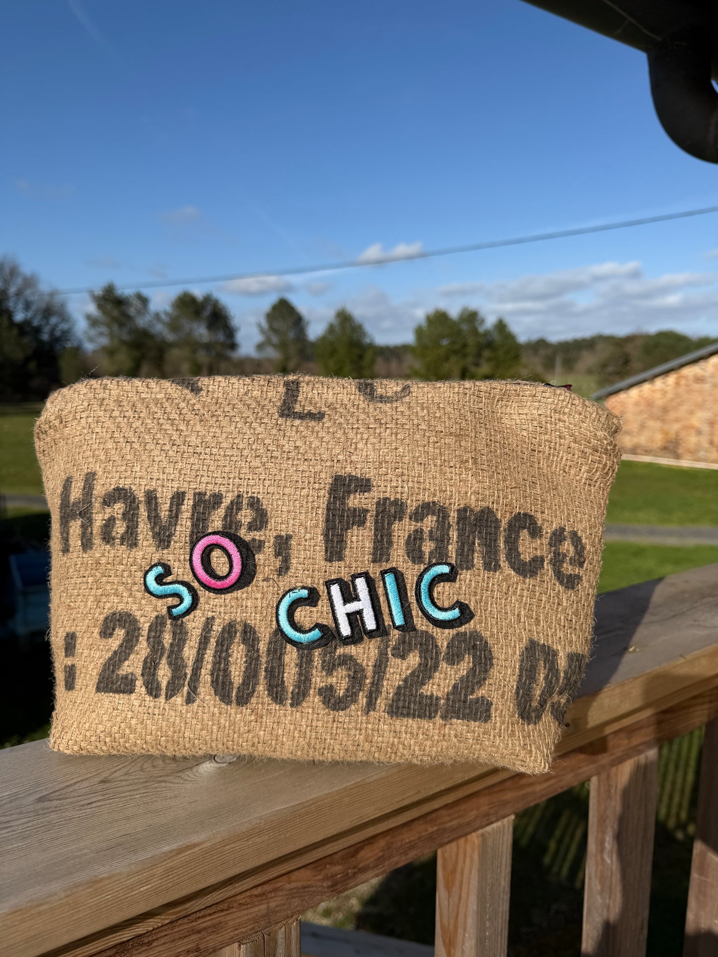 Pochette femme  - "So chic" - toile de jute - pièce unique