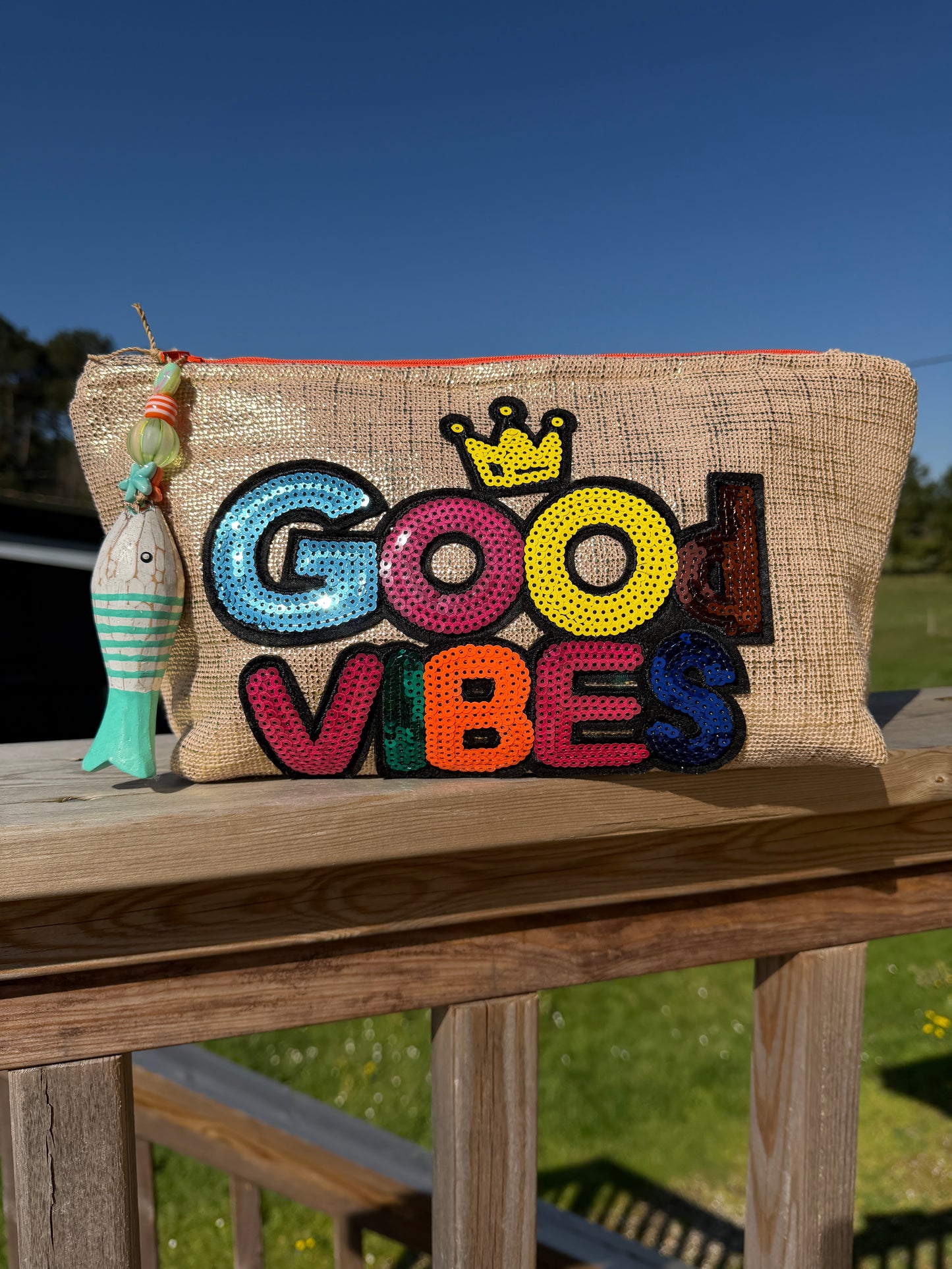 Pochette femme -"Good Vibes" - tissu lamé - pièce unique